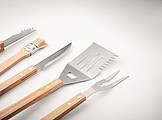 5 BBQ tools in pouch