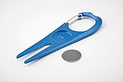 Aluminium golf divot tool