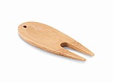 Bamboo golf divot tool