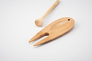 Bamboo golf divot tool