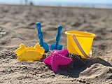 Beach bucket