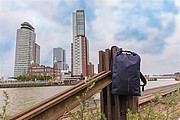 Bobby Urban Lite anti-theft backpack, navy