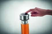 Bottle with touch thermometer