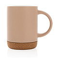 Ceramic mug with cork base