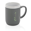 Ceramic mug with white rim