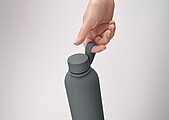 Double wall vacuum insulating bottle