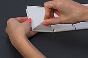 Foldable pen holder