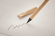 Long lasting inkless pen