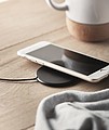Magnetic wireless charger