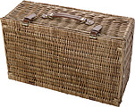 Picnic basket for 4 people.Brown