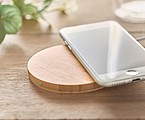 Round wireless charger bamboo
