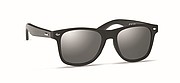 Sunglasses with bamboo arms