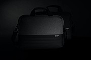 Swiss Peak AWARE™ RFID 15.6 laptop bag