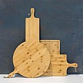 Ukiyo bamboo round serving board, brown