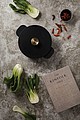 Ukiyo cast iron pan medium