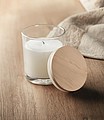 Vanilla fragranced candle