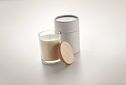 Vanilla fragranced candle