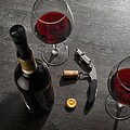VANILLA SEASON MINNIPA Wine set of a two-lever metal corkscrew and vacuum stopper