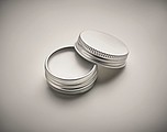 Vegan lip balm in round tin