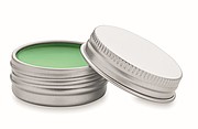Vegan lip balm in round tin