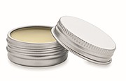 Vegan lip balm in round tin