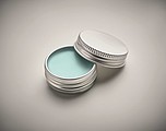 Vegan lip balm in round tin