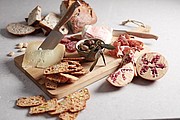 VINGA Buscot Rectangular Serving Board
