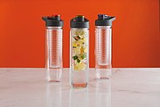 Water bottle with infuser green