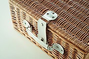 Wicker picnic basket 2 people