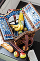 Willow picnic basket 