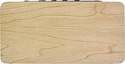 Wooden speaker with wireless technology and double speakers of 5 W each.