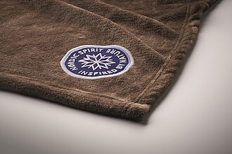 280 gr/m2 RPET flannel fleece blanket