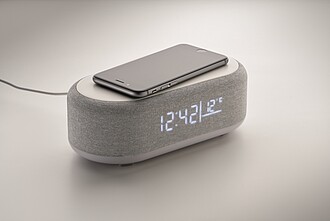 4-in-1 wireless 15W charging 5W speaker