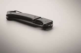 Aluminium foldable knife with carabiner