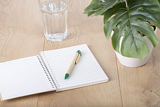 Ballpen with card barrelGreen