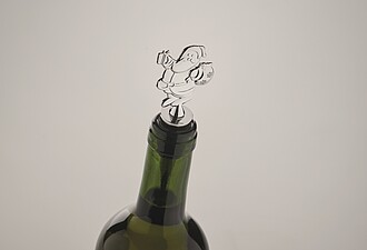 Bottle stopper with Christmas design