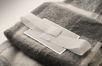 Chequered design mohair feel RPET polyester blanket