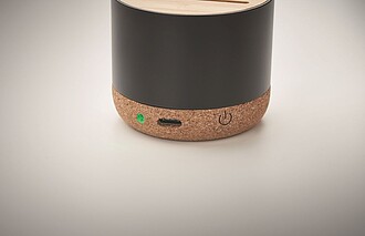 Cork and aluminium speaker