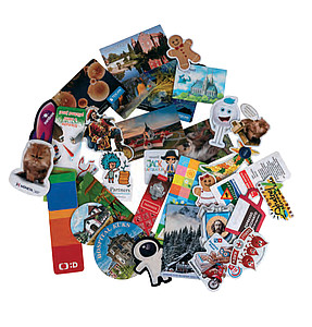 Customized magnets and magnetic bookmarks