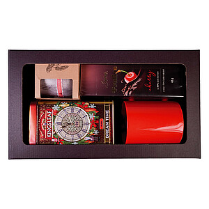 DARELA RED Sada obsahující francouzské sušenky, čaj, svíčku a červený hrnek, v dárkové krabici