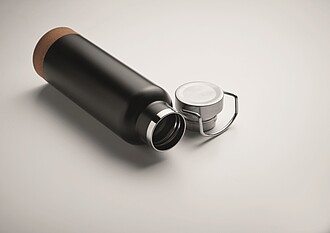 Double wall vacuum insulated flask