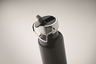 Double wall vacuum insulating bottle