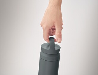 Double wall vacuum insulating bottle