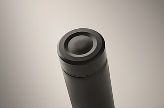 Double wall vacuum insulating bottle