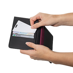 Findit RCS rplastic ultra-thin finder card rechargeable, white