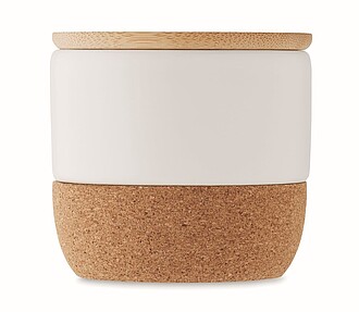 Fresh linen fragranced plant based wax candle