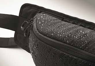 Hiking waist bag in water repellent