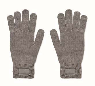 Knitted gloves in soft stretchable RPET polyester