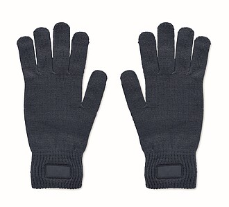 Knitted gloves in soft stretchable RPET polyester