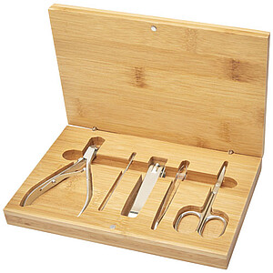 Ladia 5-piece bamboo manicure set